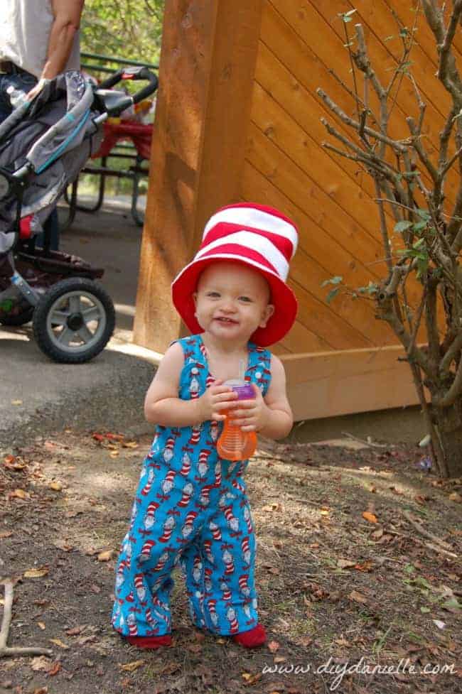 How to sew a Cat in the Hat Romper for a Dr. Seuss Birthday party.