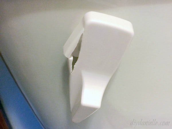 Easy DIY to fix a toilet handle. This is the original handle which the plastic broke apart due to forceful flushing.