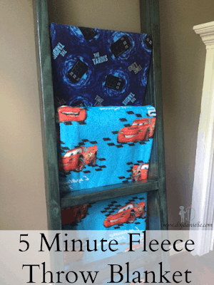 Easy 5 minute fleece throw blanket.