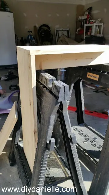 Attaching wood together at a 90 degree angle for the desk.