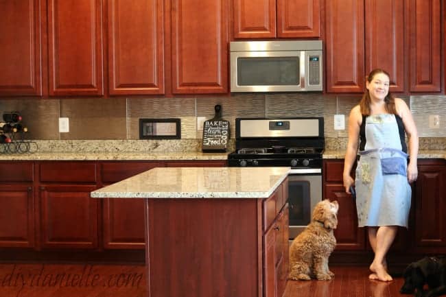 backsplash cherrycabinets granite