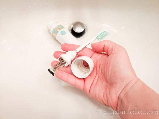 How to clean a Sonicare toothbrush.