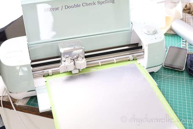 Cricut Air 2 cutting HTV