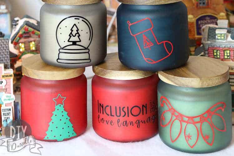 Personalized candles make great homemade gifts! Who doesn't love candles!