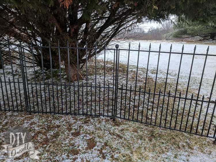 Temporary backyard outlet fencing