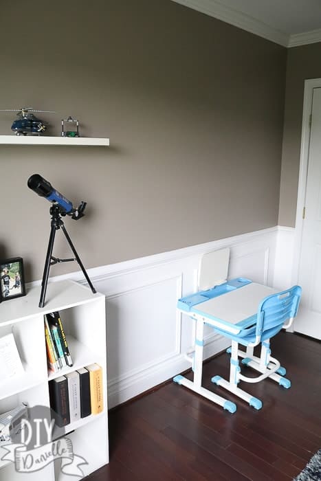 2 Tone Paint With Chair Rail / Modern Dark Grey Dining Room Makeover Tag Tibby Design / Don't want to change trim or remove chair rail.