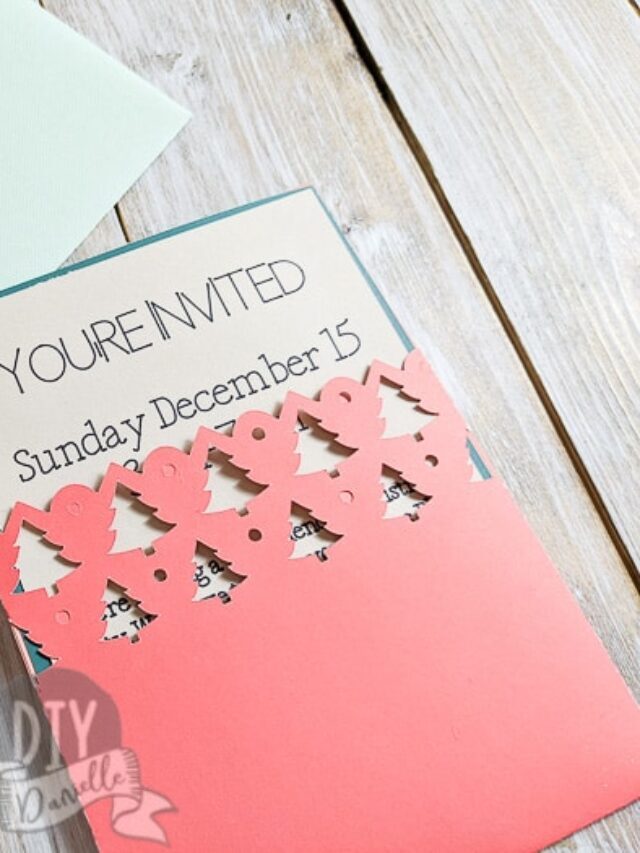 Easy Christmas Invitations with Your  Cricut