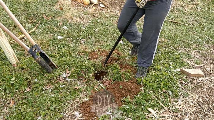 This sharp pole is called a San Angelo bar and breaks up rock in the soil.