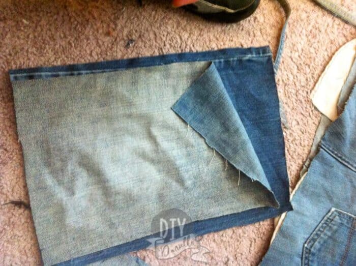 आसानी से बनाएं पुरानी जींस पैंट में से बेग ll Make a bag from old jeans pant  in an easy way | Jeans bag, Old jeans, Bags