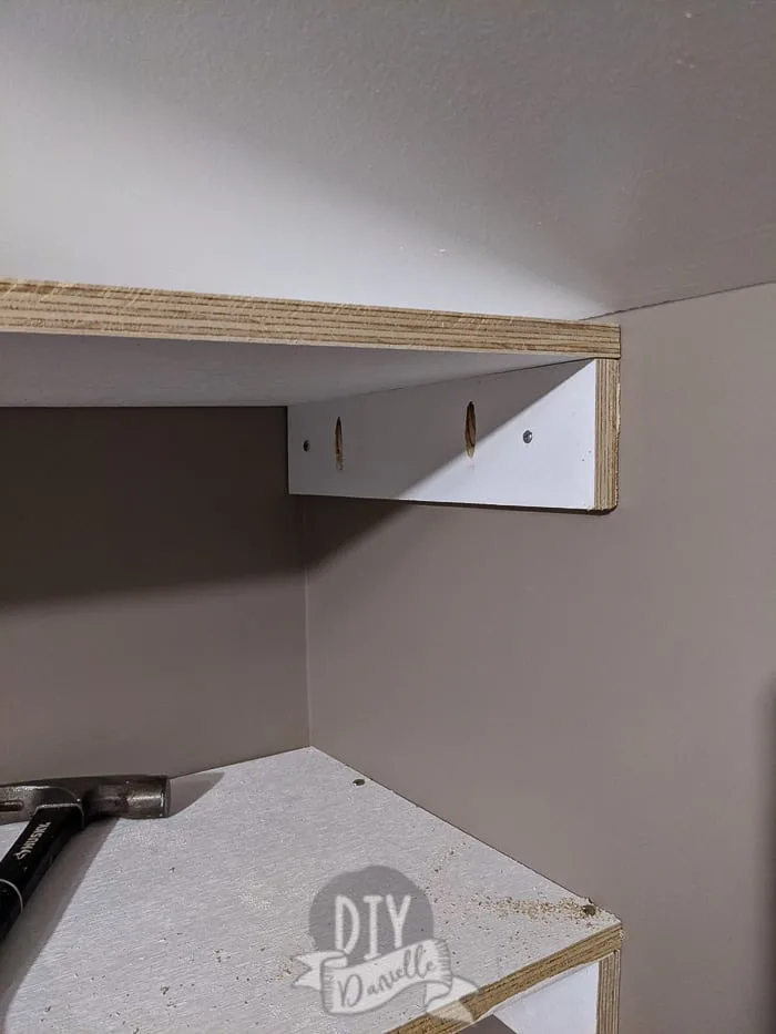 Using Plywood For Diy Closet Shelves, Building Closet Shelves Plywood Plans