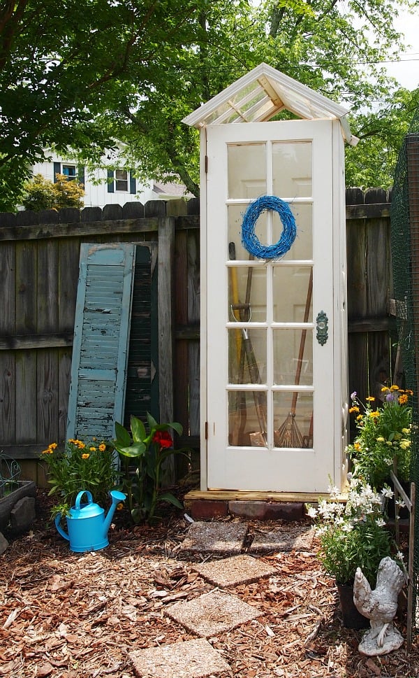 Quick & Easy Garden Storage Ideas to DIY - DIY Danielle®