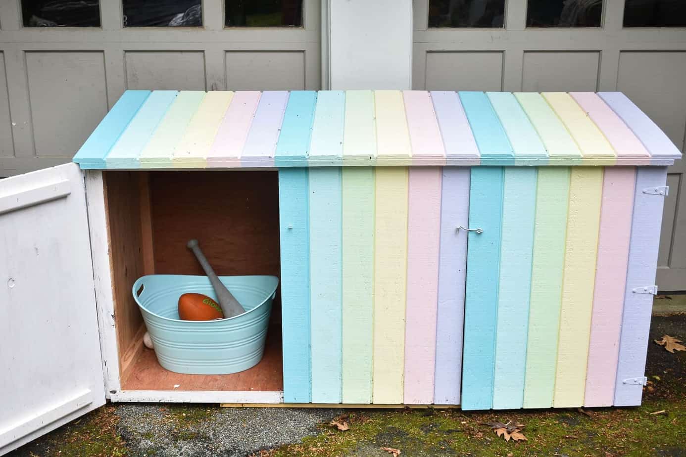 outdoor toy storage shelves