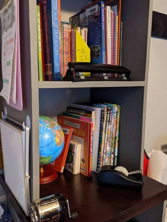 cropped-top-diy-printershelf.jpg