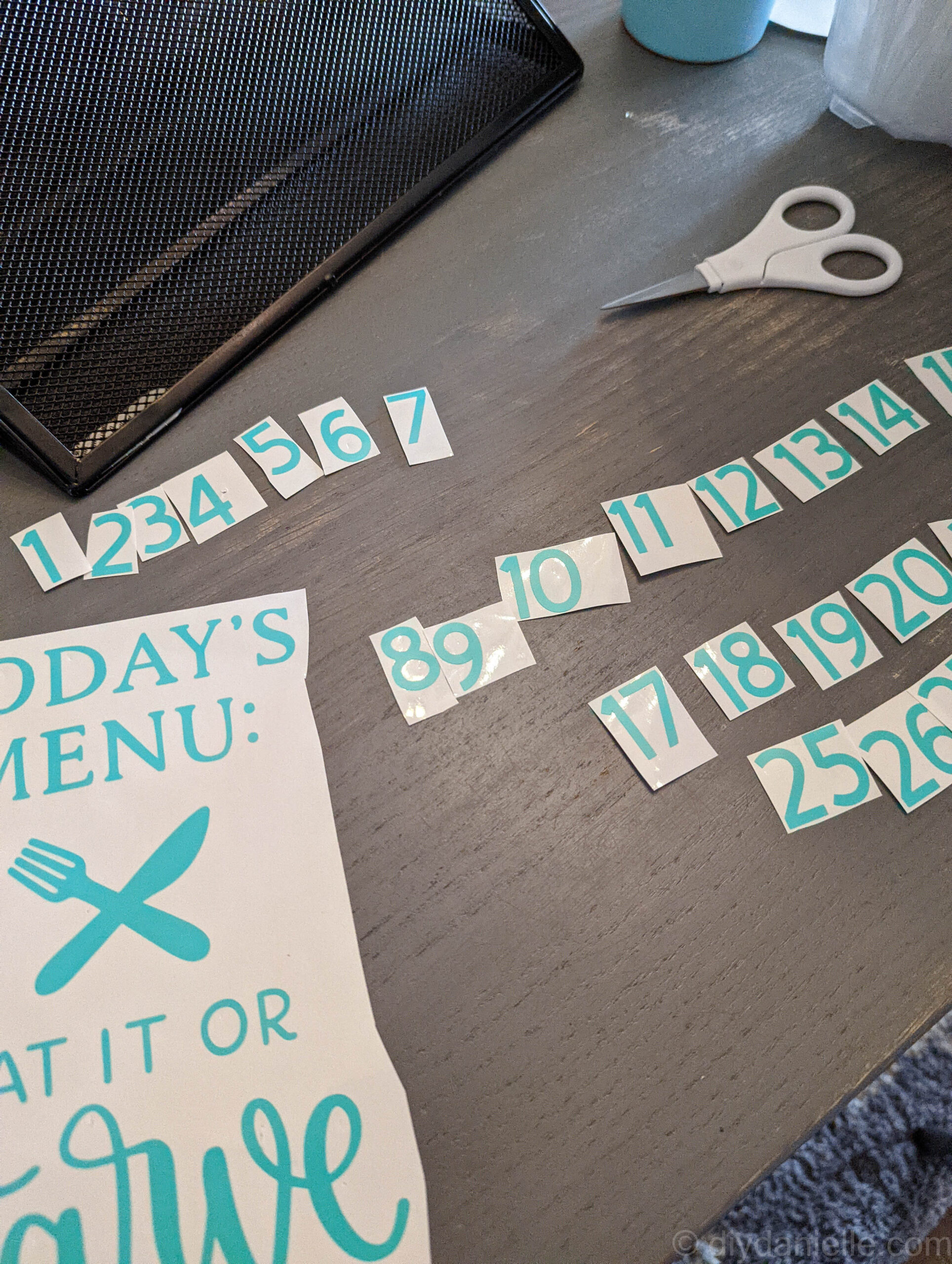 Cricut design laid out and ready to be transferred onto my menu planner.