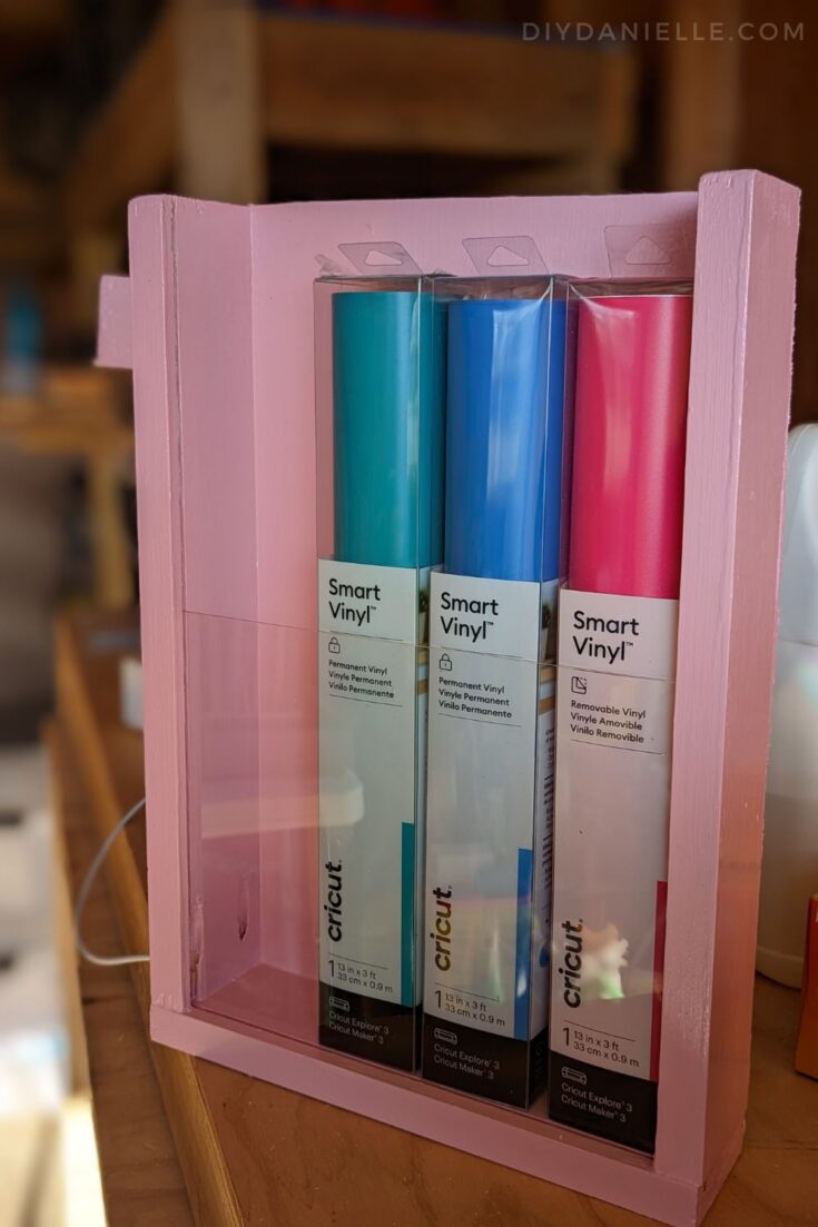 DIY Cricut Vinyl Wall Storage DIY Danielle®