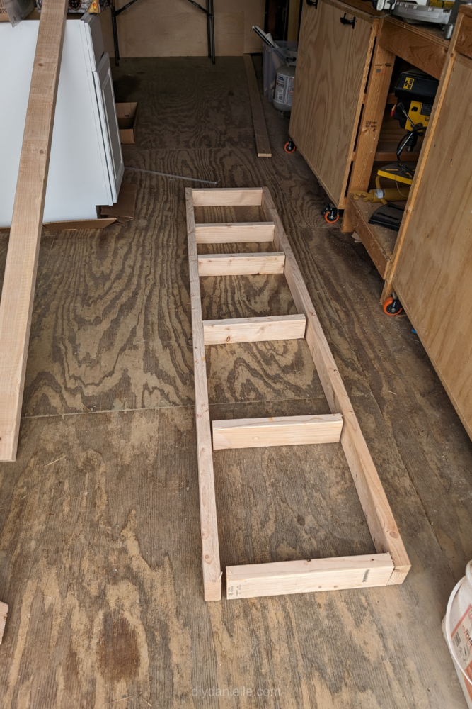 2x4x cut and lined up that will function as the base of the loft.