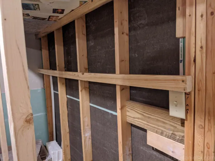 a skeletal overview of the diy basement storage. it has a total of four division on top.